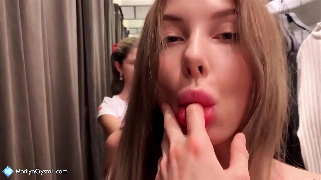 Mae lesbiaid yn mastyrbio ac yn llyfu storfa pussy - gin gerson crystal marilyn